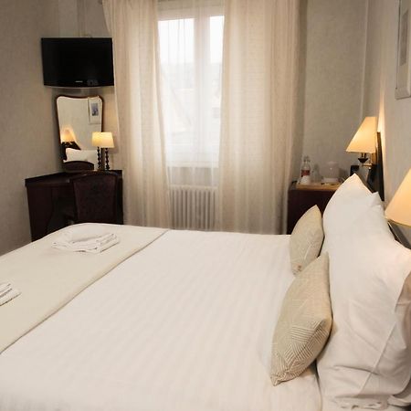 Hotel Regina Lausanne Bagian luar foto